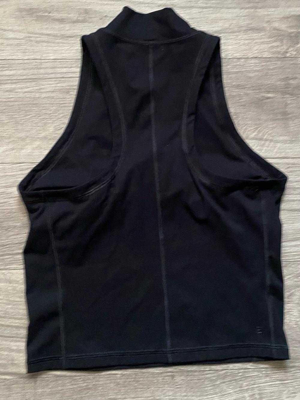 Everlane Black Sleeveless High-Neck Tank-Built in Bra - Picture 5 of 6